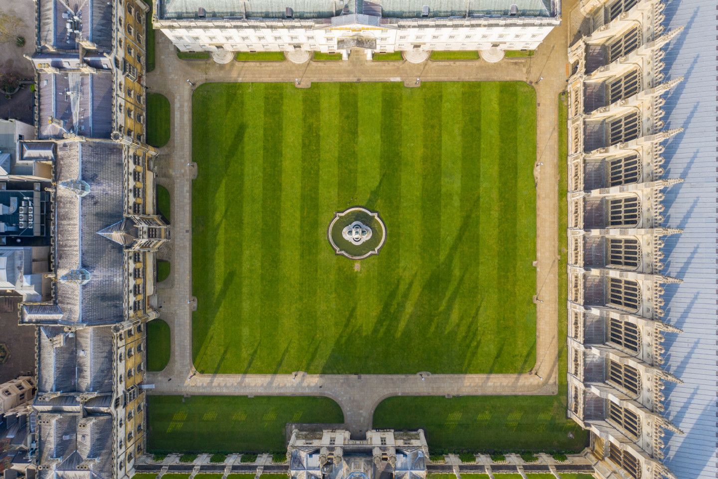 A deserted Kings College, Cambridge. © Geoff Robinson