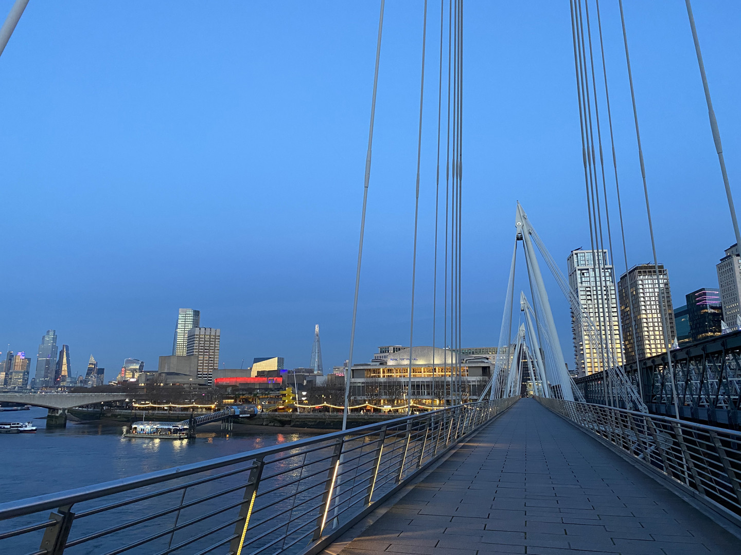 Golden Jubilee Footbridges, London © Annabel Maclachlan